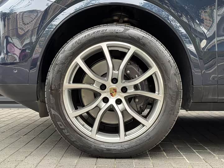 Фото 6 - Porsche Cayenne