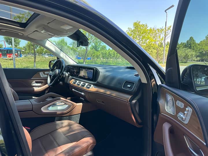 Photo 7 - Mercedes-Benz GLS-Class