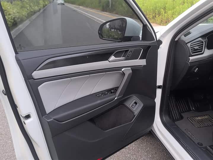 Фото 7 - Volkswagen Tayron
