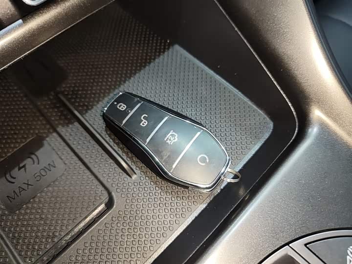 BYD Sea Lion 05 DM-i Hybrid 2025 2025款 DM-i 智驾版 115KM尊荣型