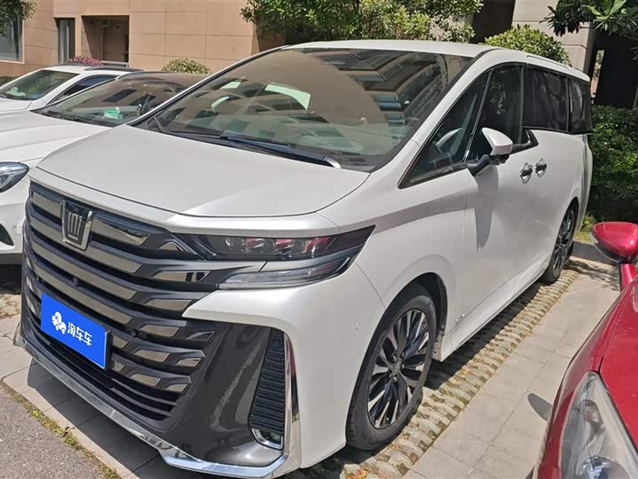 Toyota Alphard 2025 2025款 双擎 2.5L 尊贵黄金版