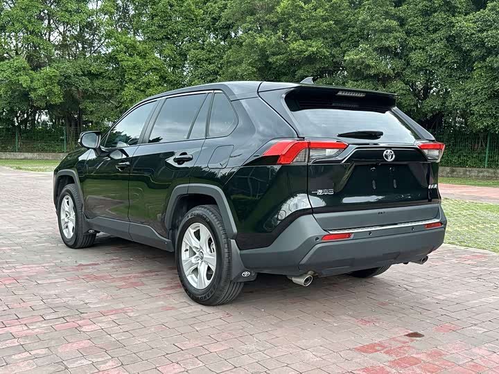 Toyota RAV4 2024 2024款 2.0L CVT两驱都市版