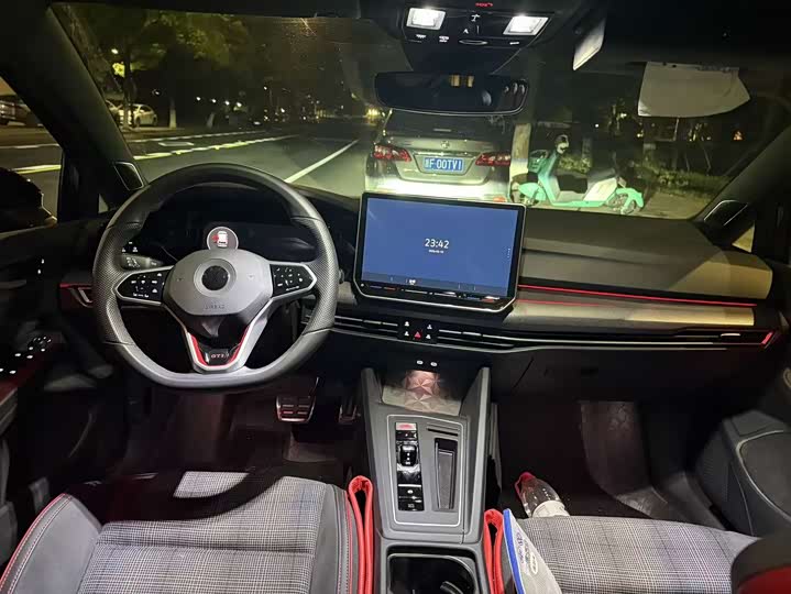2025 Volkswagen Golf GTI