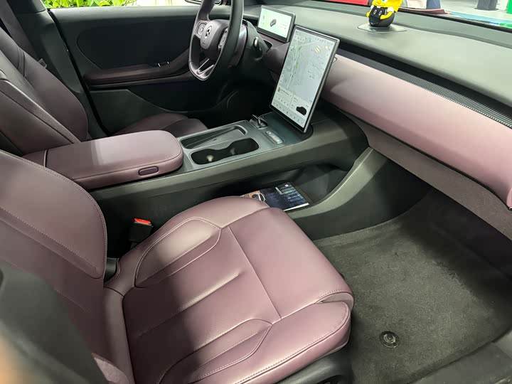 Фото 7 - Nio ET5T