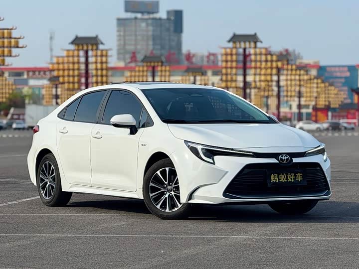 Toyota Levin 2024 2024款 智能电混双擎 1.8L 豪华版