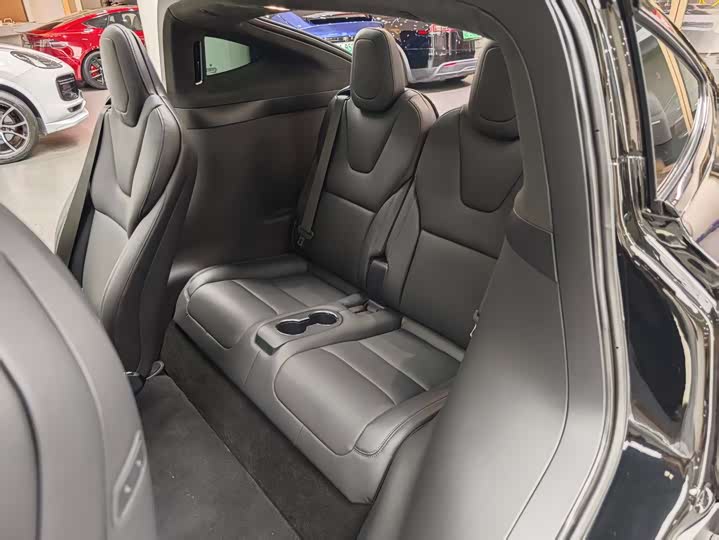 Фото 6 - Tesla Model X