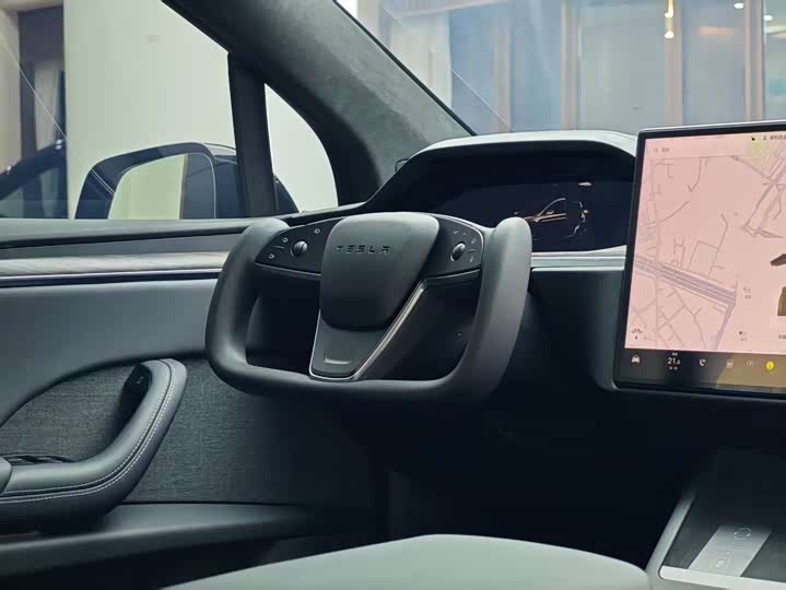 Фото 9 - Tesla Model X