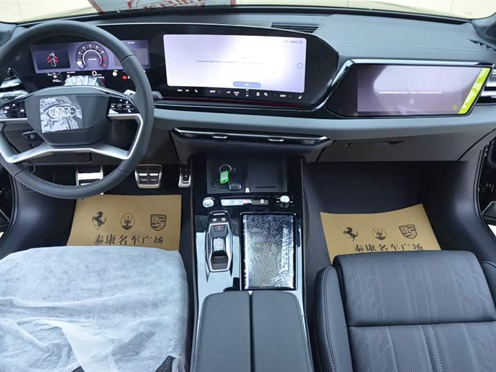 Audi A6L 2026 2026款 2.0T 尊享型
