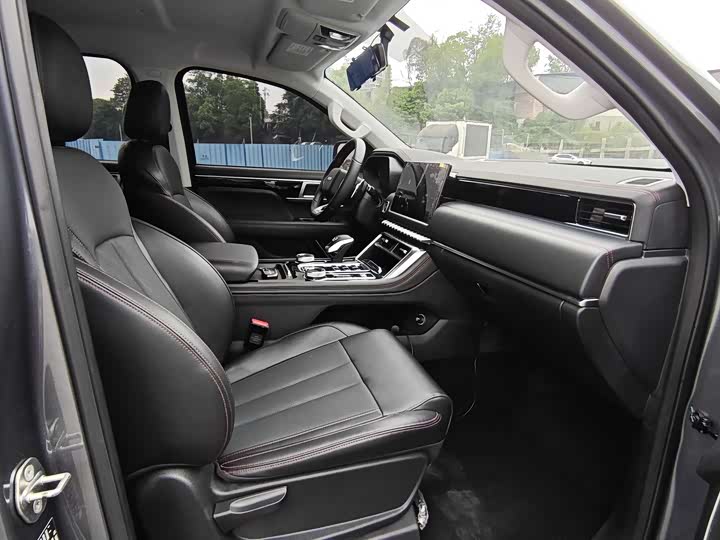 Foton Mars 2025 2025款 火星7 2.0T柴油自动四驱长箱启航版