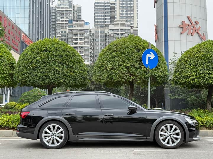 Audi A6 2022 2022款 allroad quattro 探索家 55 TFSI 尊享越野型