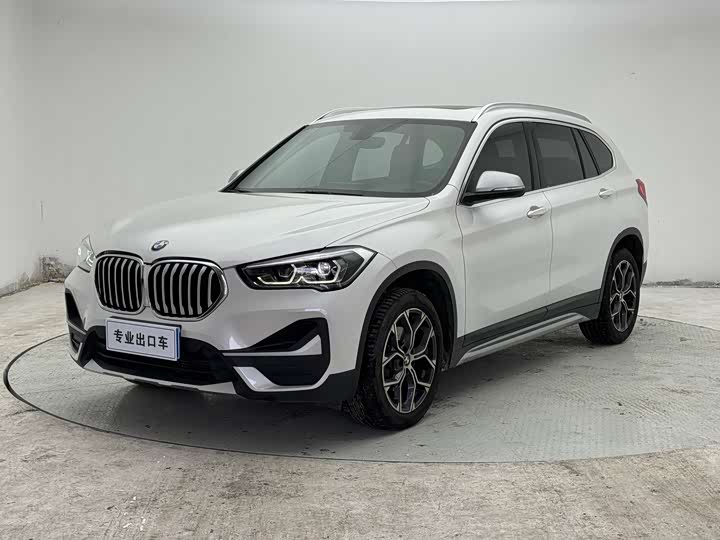 Фото 1 - BMW X1