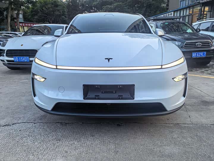Tesla Model Y 2026 2026款 后轮驱动版