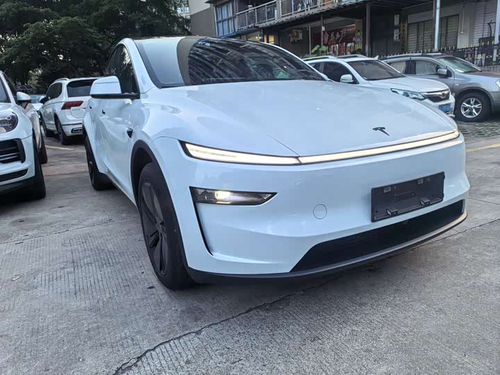 Tesla Model Y 2026 2026款 后轮驱动版