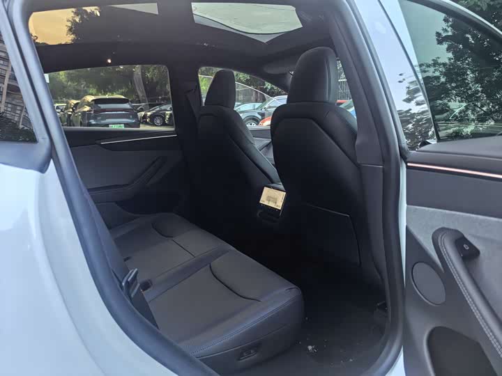 Tesla Model Y 2026 2026款 后轮驱动版