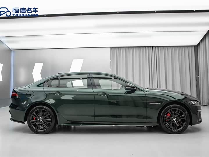 Jaguar XE L 2025 2025款 2.0T 250PS R-DYNAMIC 90周年典藏版