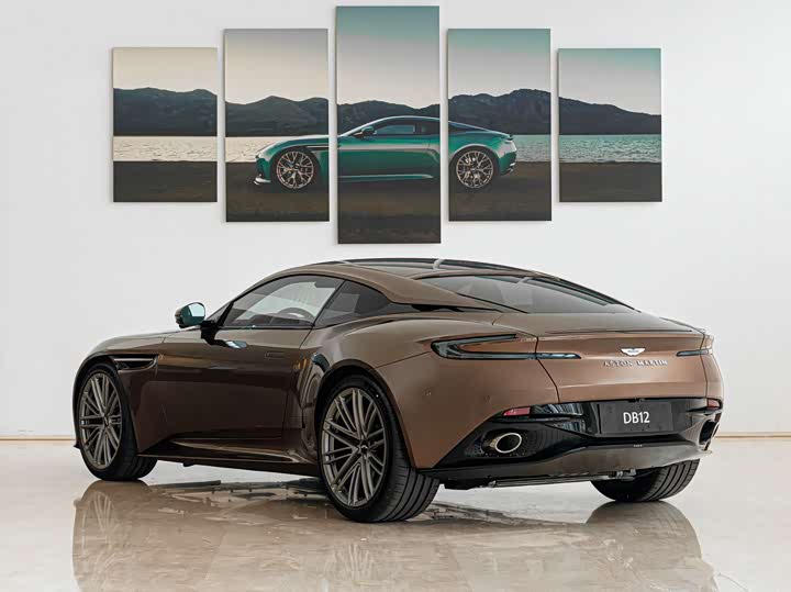 Aston Martin DB12 2025 2025款 4.0T V8 Coupe