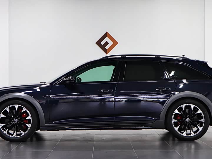 Audi A6 2022 2022款 allroad quattro 探索家 55 TFSI 尊享越野型