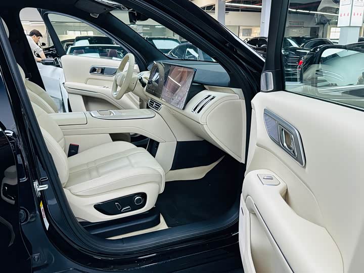 Changan Deepal S09 2025 2025款 四驱Ultra+ 高定版