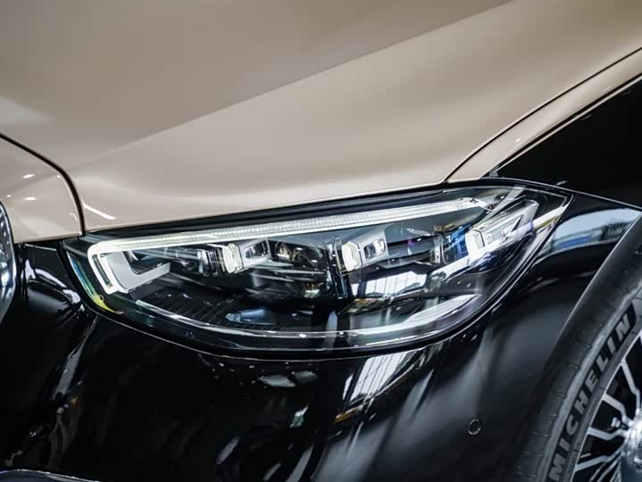 Фото 3 - Mercedes-Benz Maybach S-Class