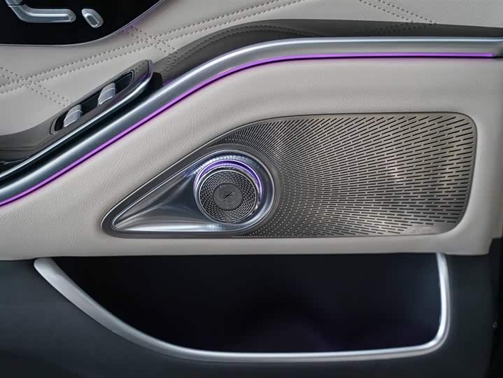 Фото 9 - Mercedes-Benz Maybach S-Class