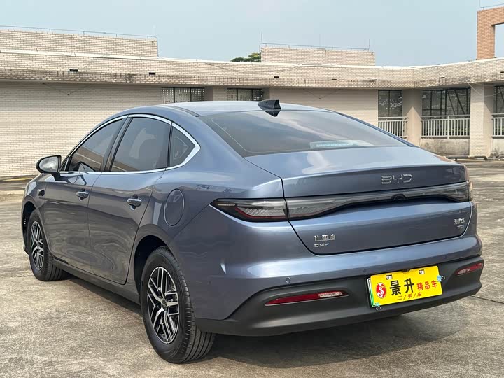 BYD Seal 05 DM-i Hybrid 2025 2025款 DM-i 智驾版 120KM旗舰型