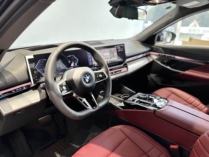 BMW 5 Series 2026 2026款 530Li 领先型 M运动套装