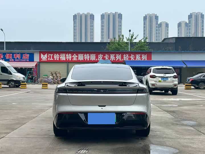 Dongfeng Yipai eπ 007 2025 2025款 纯电 565四驱Max领航版