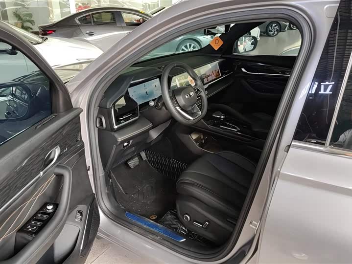 Photo 9 - Geely Monjaro