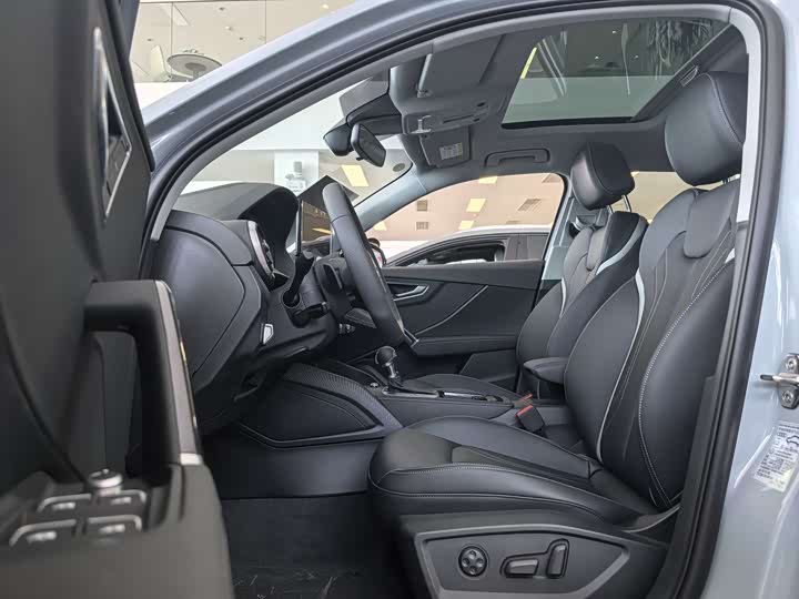 2025 Audi Q2L