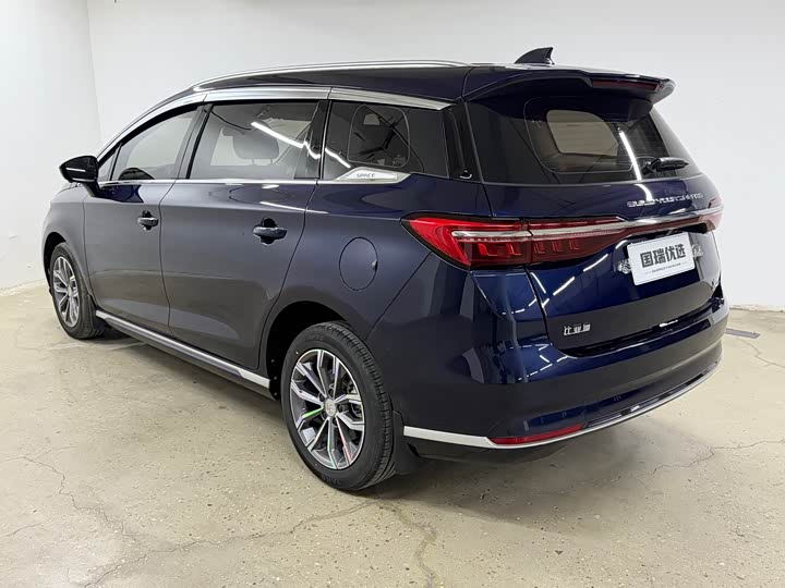 BYD Song Max 2021 2021款 升级版 1.5T 自动尊贵型 6座