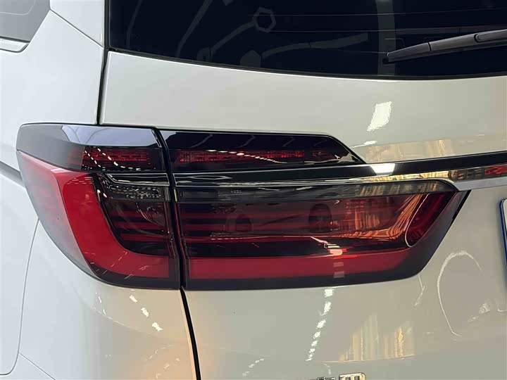 Фото 8 - Honda Odyssey
