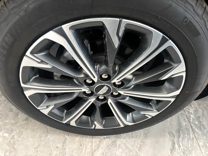 Cadillac XT5 2025 2025款 2.0T 豪华型