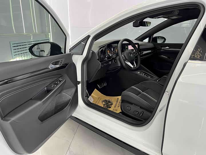Volkswagen Golf 2023 2023款 改款 280TSI DSG R-Line