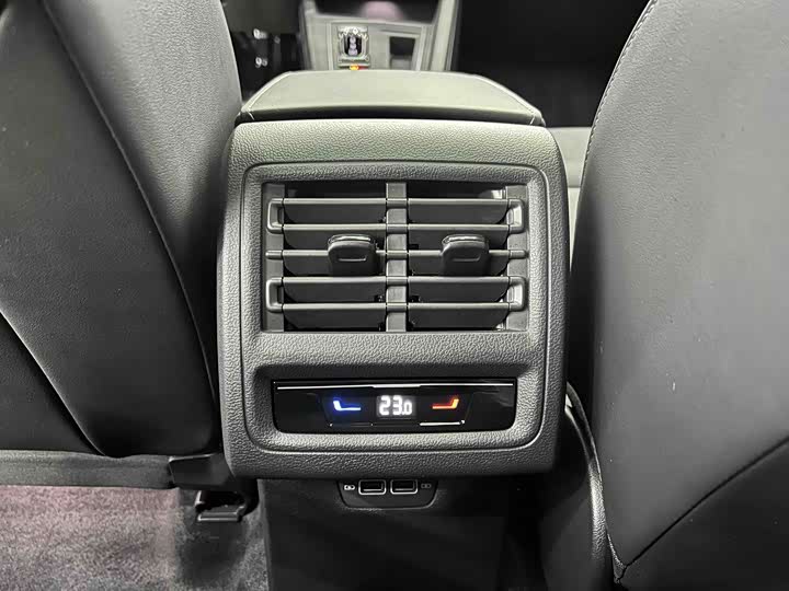Volkswagen Golf 2023 2023款 改款 280TSI DSG R-Line