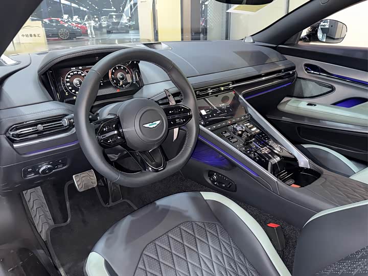 Aston Martin DB12 2025 2025款 4.0T V8 Coupe