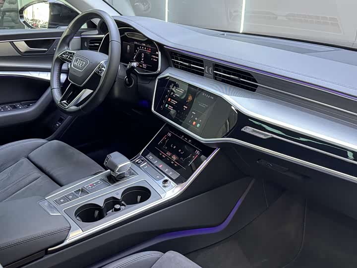 Audi A6 2022 2022款 Avant 先锋派 45 TFSI 臻选动感型