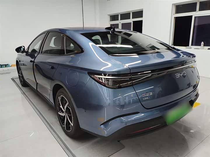 BYD Seal 07 DM-i Hybrid 2026 2026款 DM-i 1.5T 230km 尊荣型