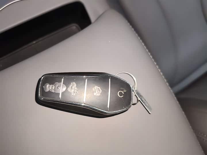 BYD Seal 07 DM-i Hybrid 2026 2026款 DM-i 1.5T 230km 尊荣型