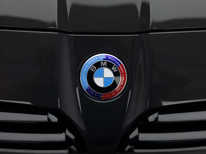 BMW M3 2021 2021款 M3四门轿车 雷霆版