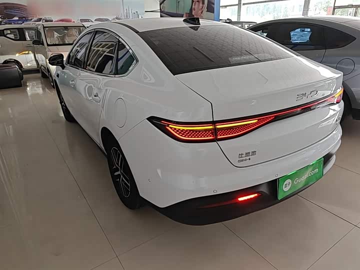 BYD Seal 05 DM-i Hybrid 2025 2025款 DM-i 智驾版 55KM尊贵型