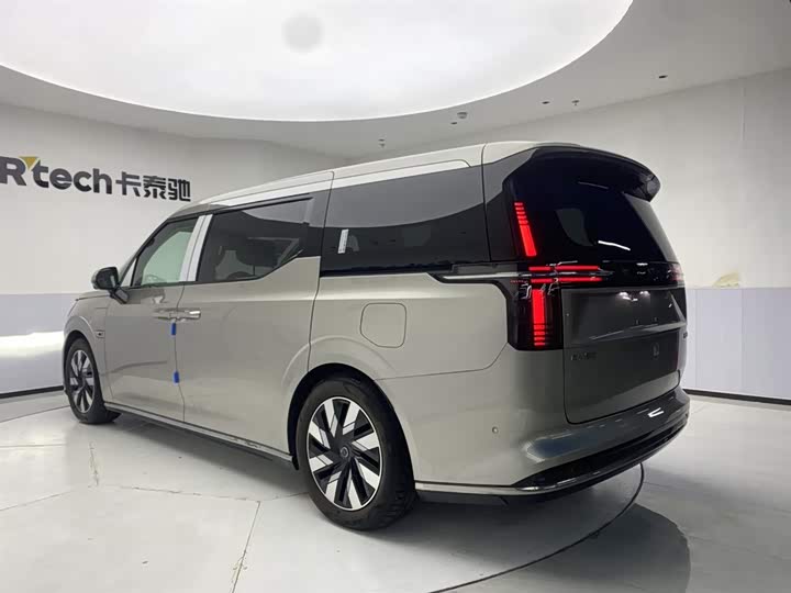 Volvo EM90 2025 2025款 Ultra 六座