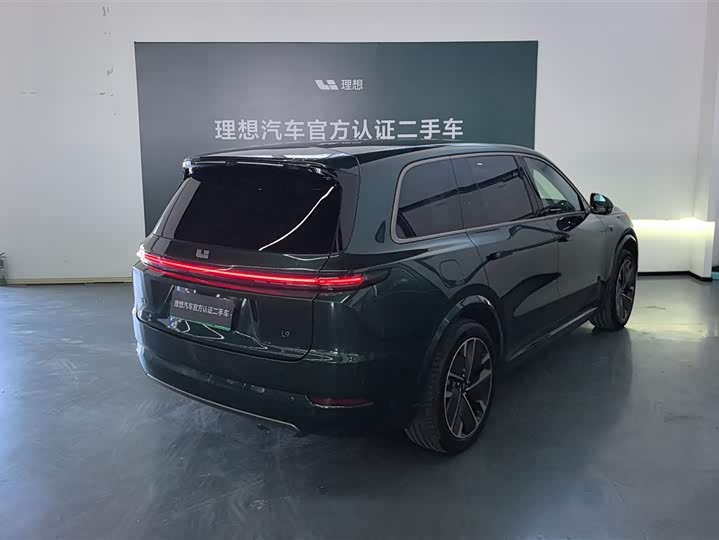 LiXiang L9 2025 2025款 Ultra 智能焕新版