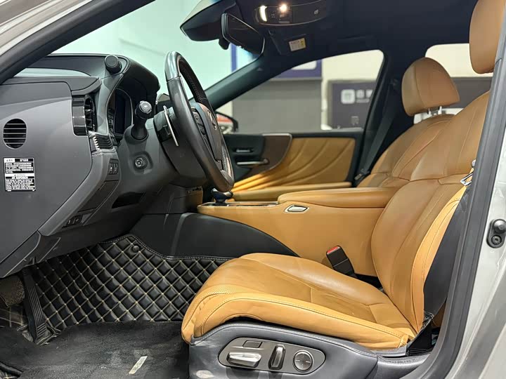 Lexus LS 2021 2021款 500h 卓越版