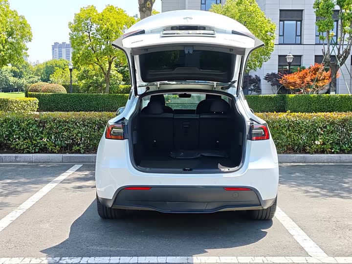 Фото 7 - Tesla Model Y