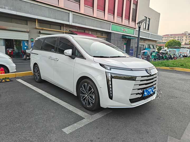 GAC Trumpchi E8 2024 2024款 荣耀系列 2.0L 荣耀版