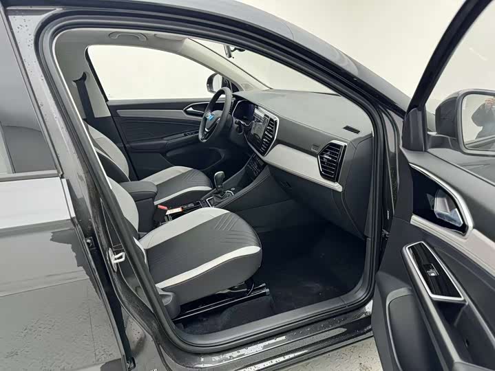Jetta VS5 2024 2024款 280TSI 自动旗舰高光版