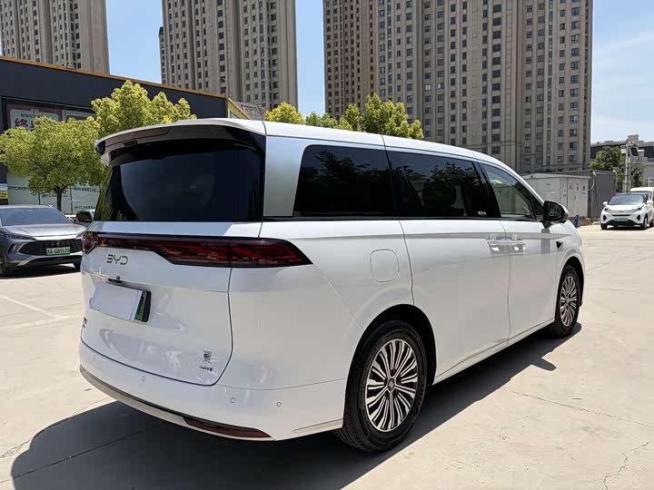 BYD Xia 2025 2025款 DM-i 1.5T 100km 领先型