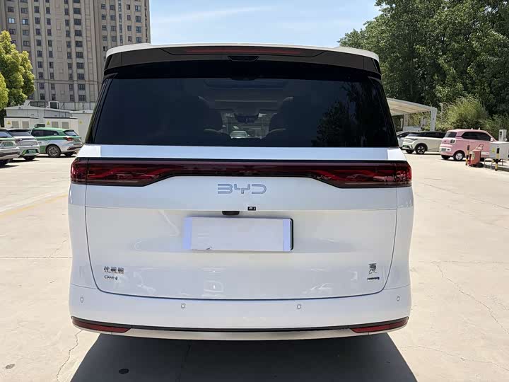 BYD Xia 2025 2025款 DM-i 1.5T 100km 领先型