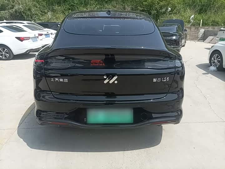 IM motors LS6 2026 2026款 增程 66 Max+