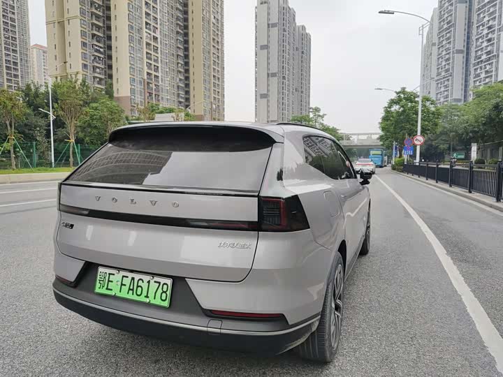 Volvo XC70 Hybrid 2026 2026款 四驱超长续航Ultra